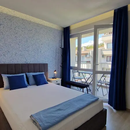 Apartment геновева