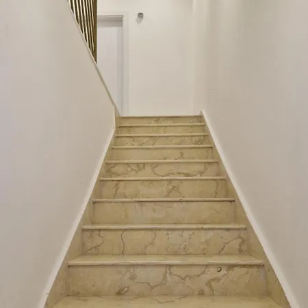 Apartment геновева