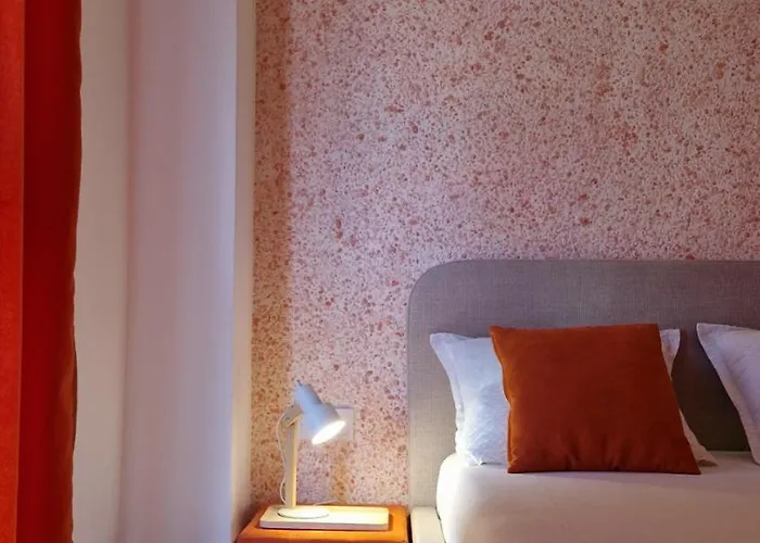 Apartment геновева